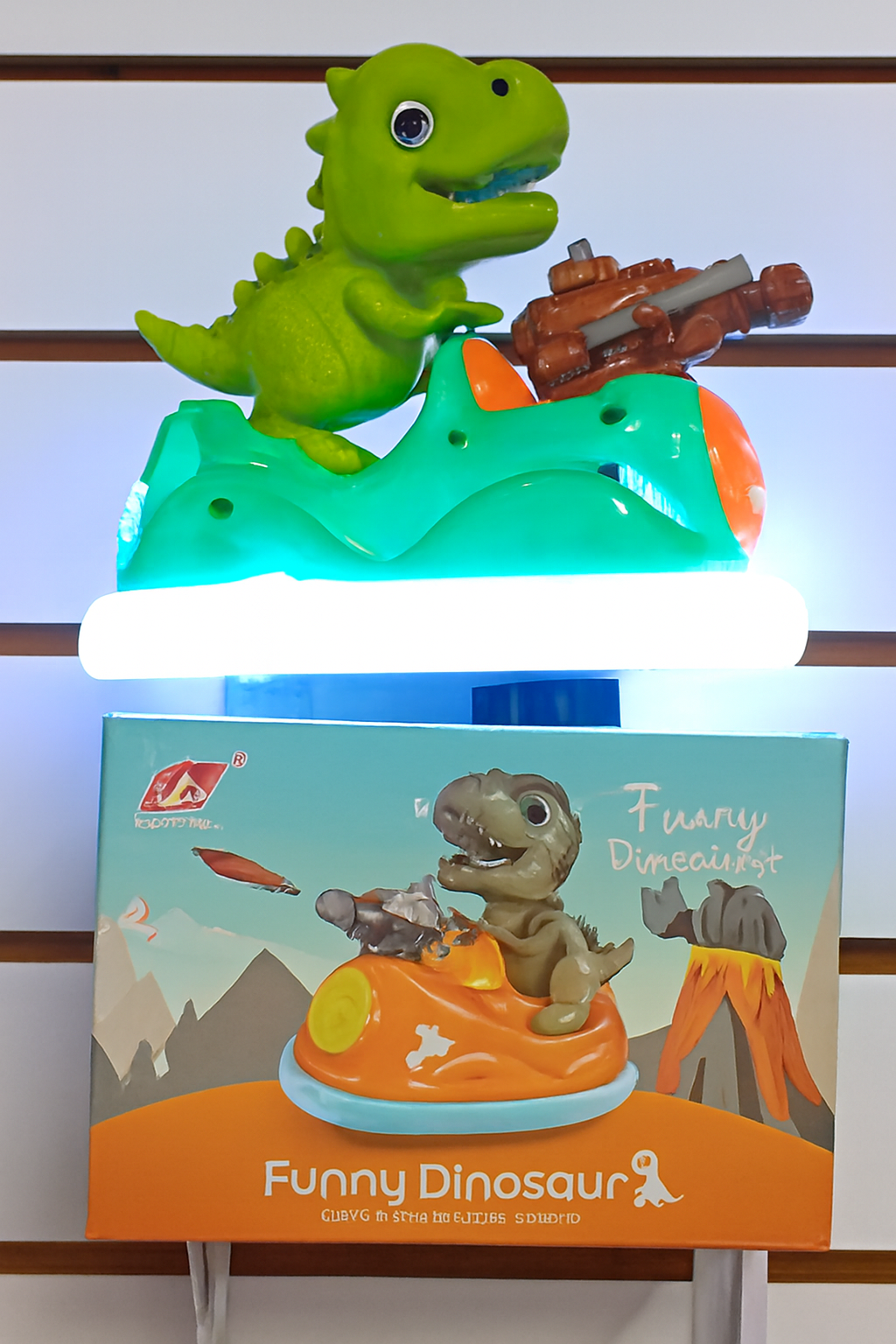 CARRO DINOSAURIO DISPARA PROYECTIL - HW24034016